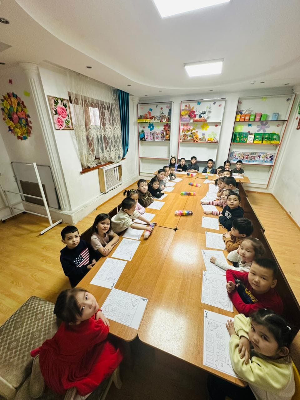 Romashka kinder балабақшасындағы балалар